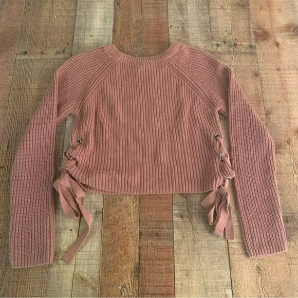 Moon and Madison womens size small pink crew neck sweater with tie up sides - Picture 8 of 8